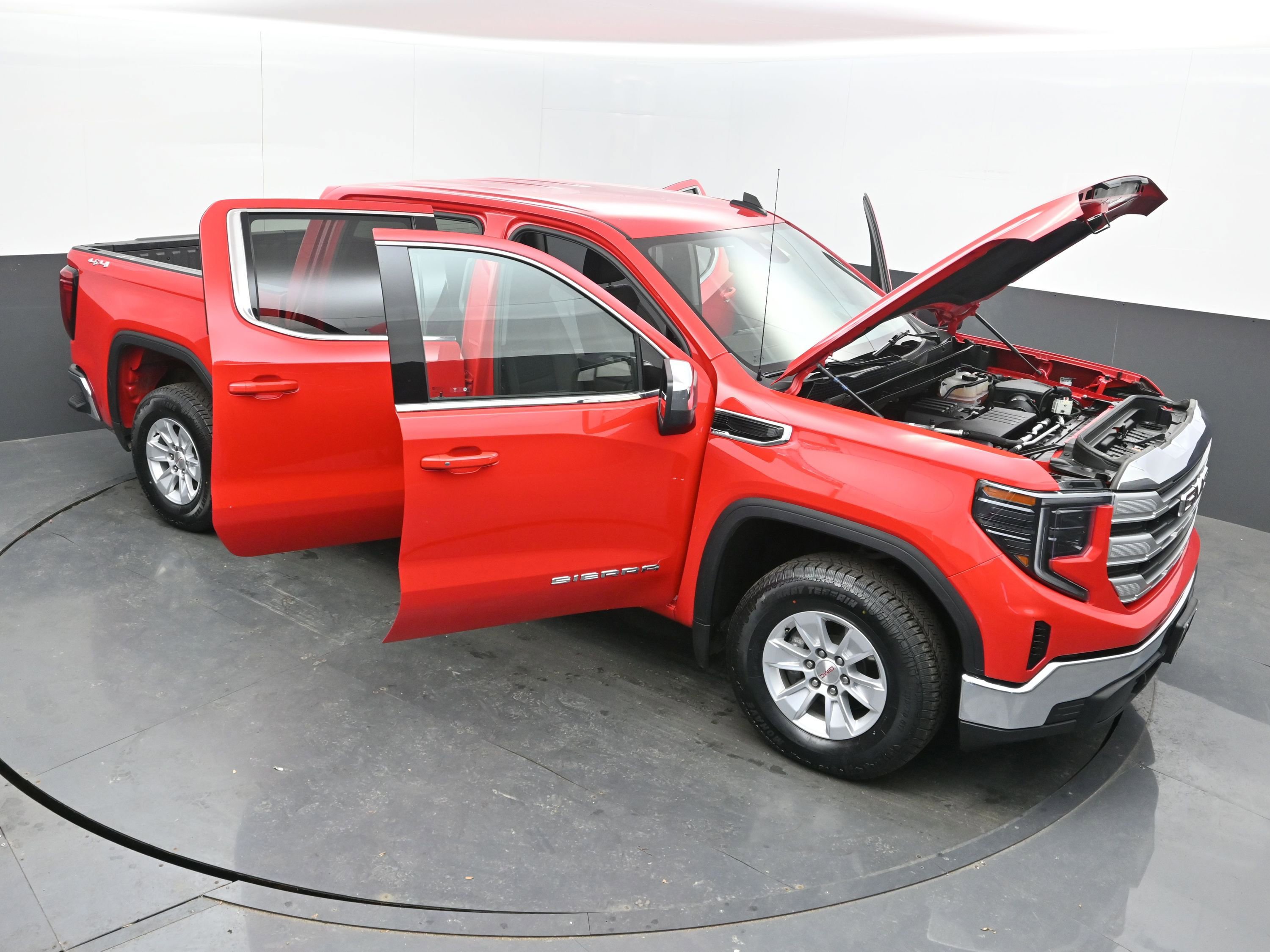 Used 2024 GMC Sierra 1500 SLE image 40