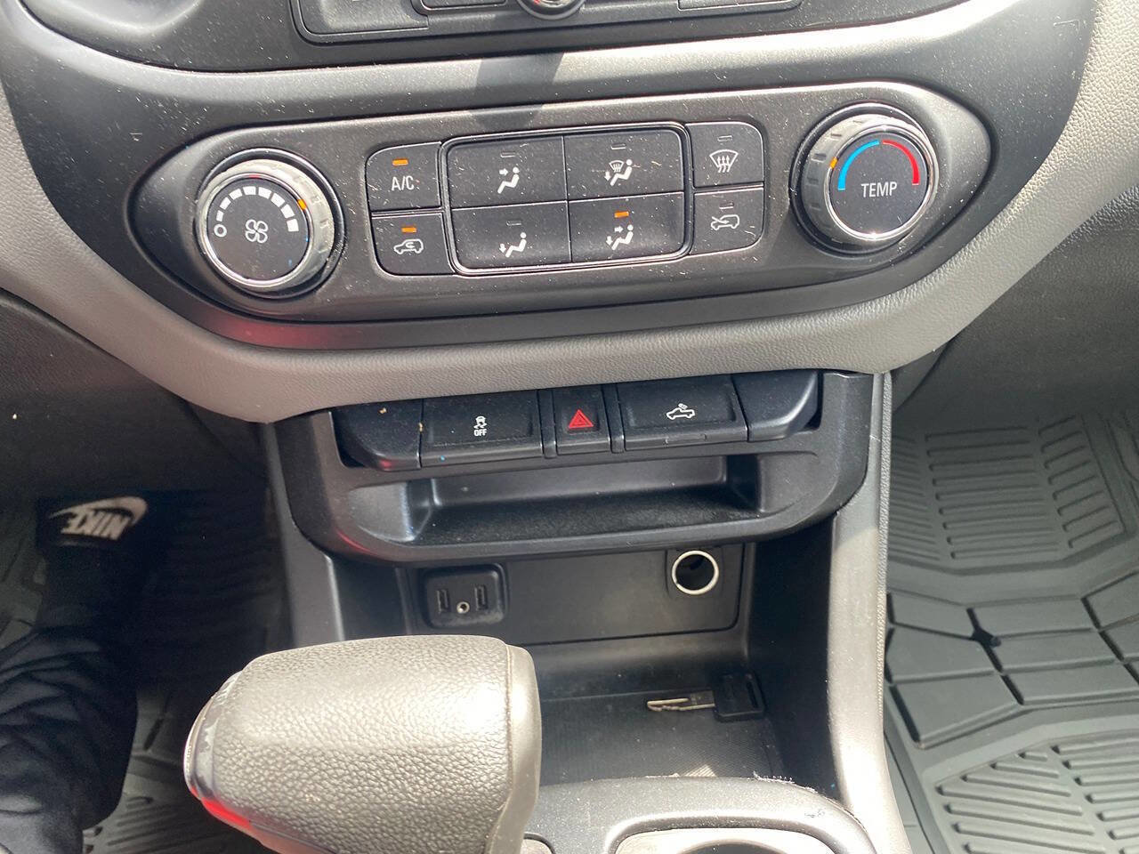 Used 2020 Chevrolet Colorado W/T w/ WT Convenience Package image 17