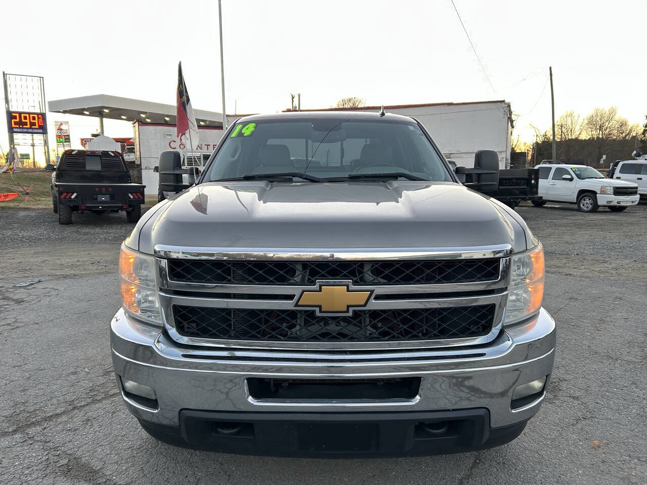 Used 2014 Chevrolet Silverado 2500 LT w/ Texas Edition image 3