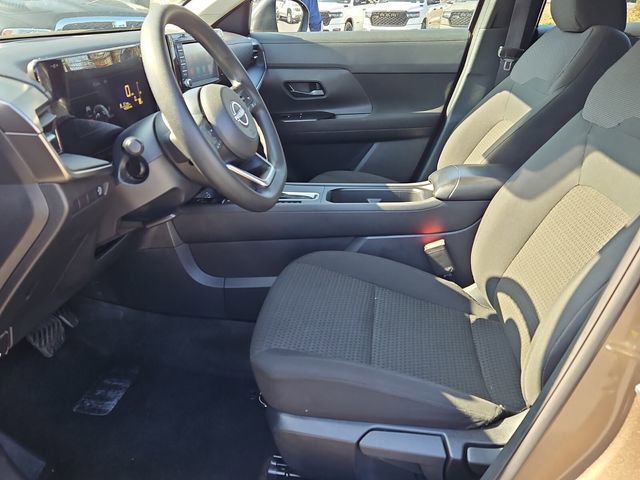 Used 2025 Nissan Kicks S image 13