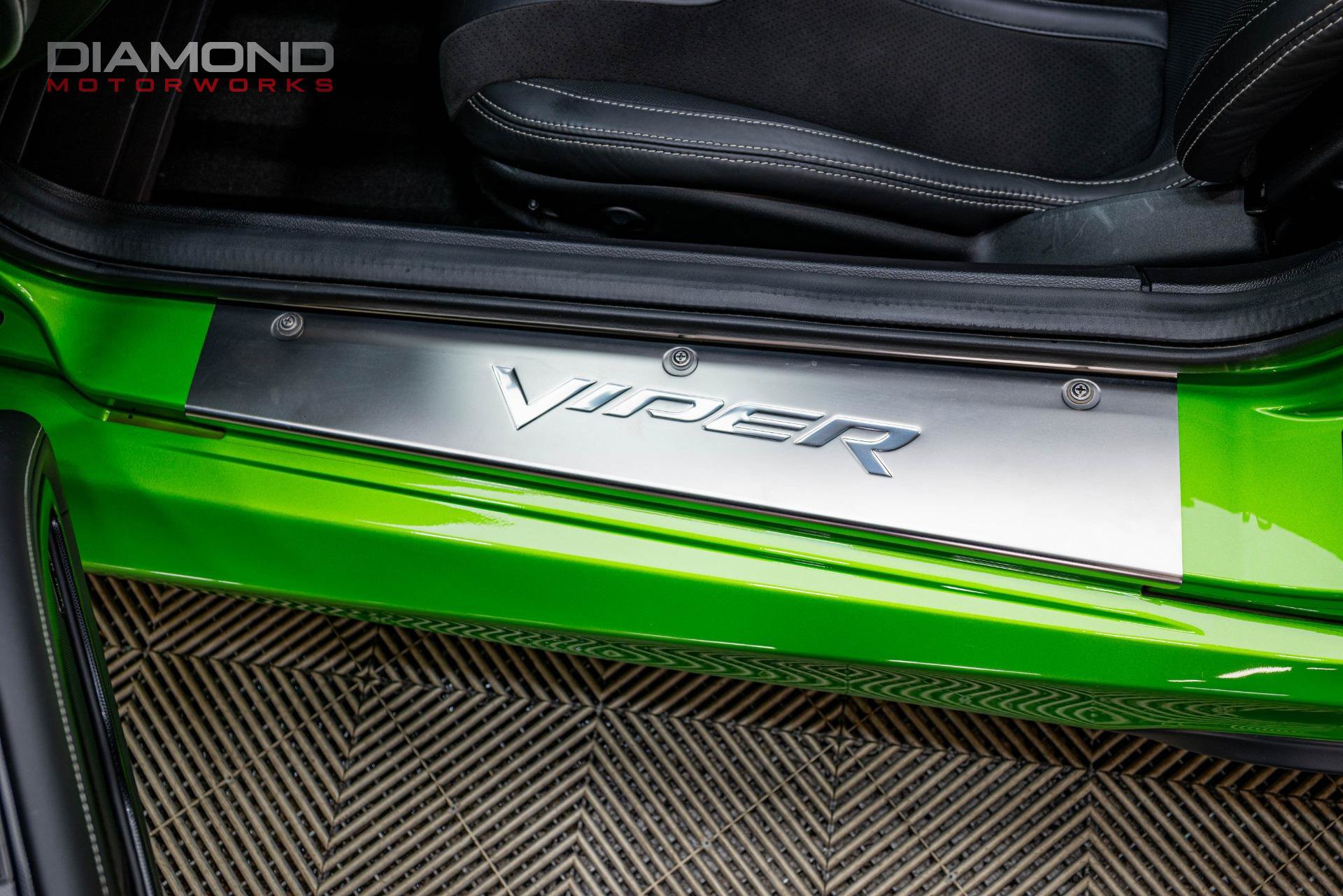 Used 2014 SRT Viper GTS RWD image 99