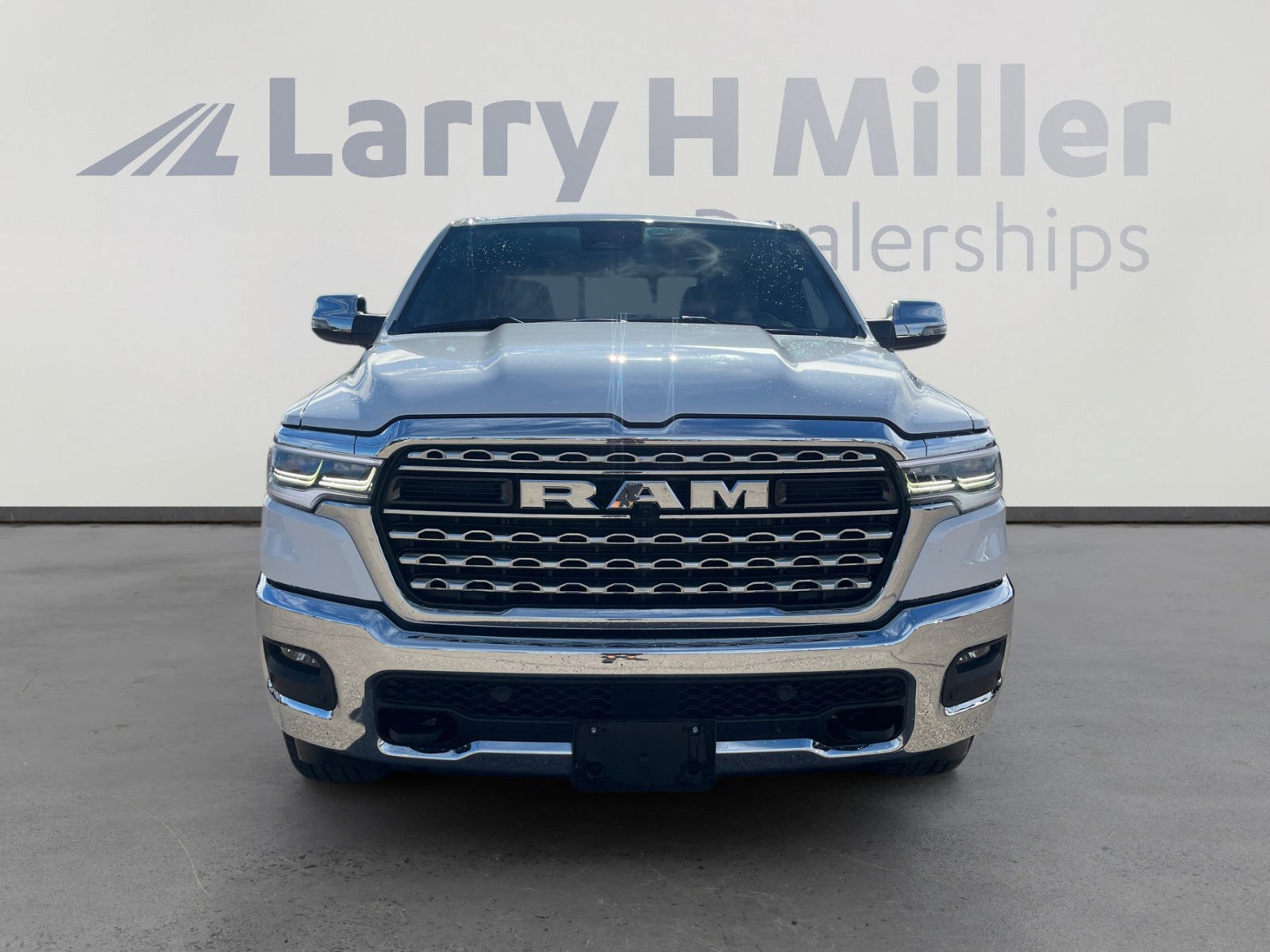 Used 2025 RAM 1500 Limited image 8