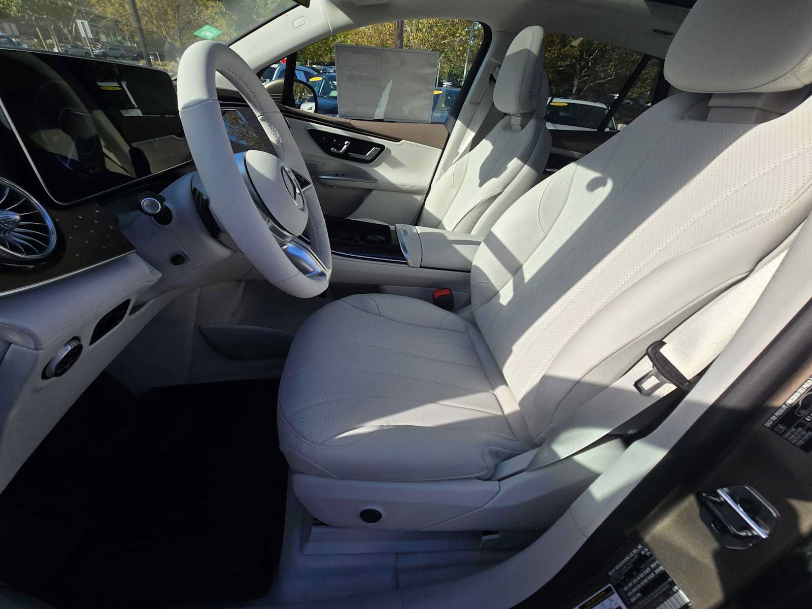 New 2027 Mercedes-Benz EQE 320 4MATIC SUV image 23
