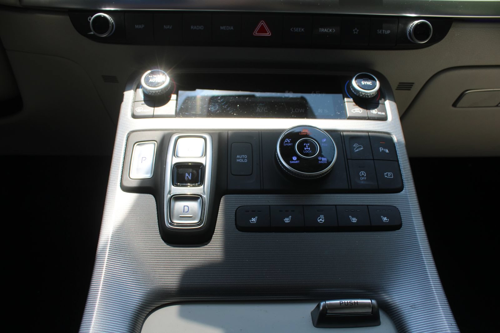 Used 2024 Hyundai Palisade Calligraphy AWD/4WD image 43