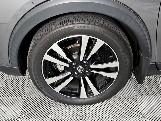 Used 2020 Nissan Kicks SR w/ SR Premium Package FWD image 8