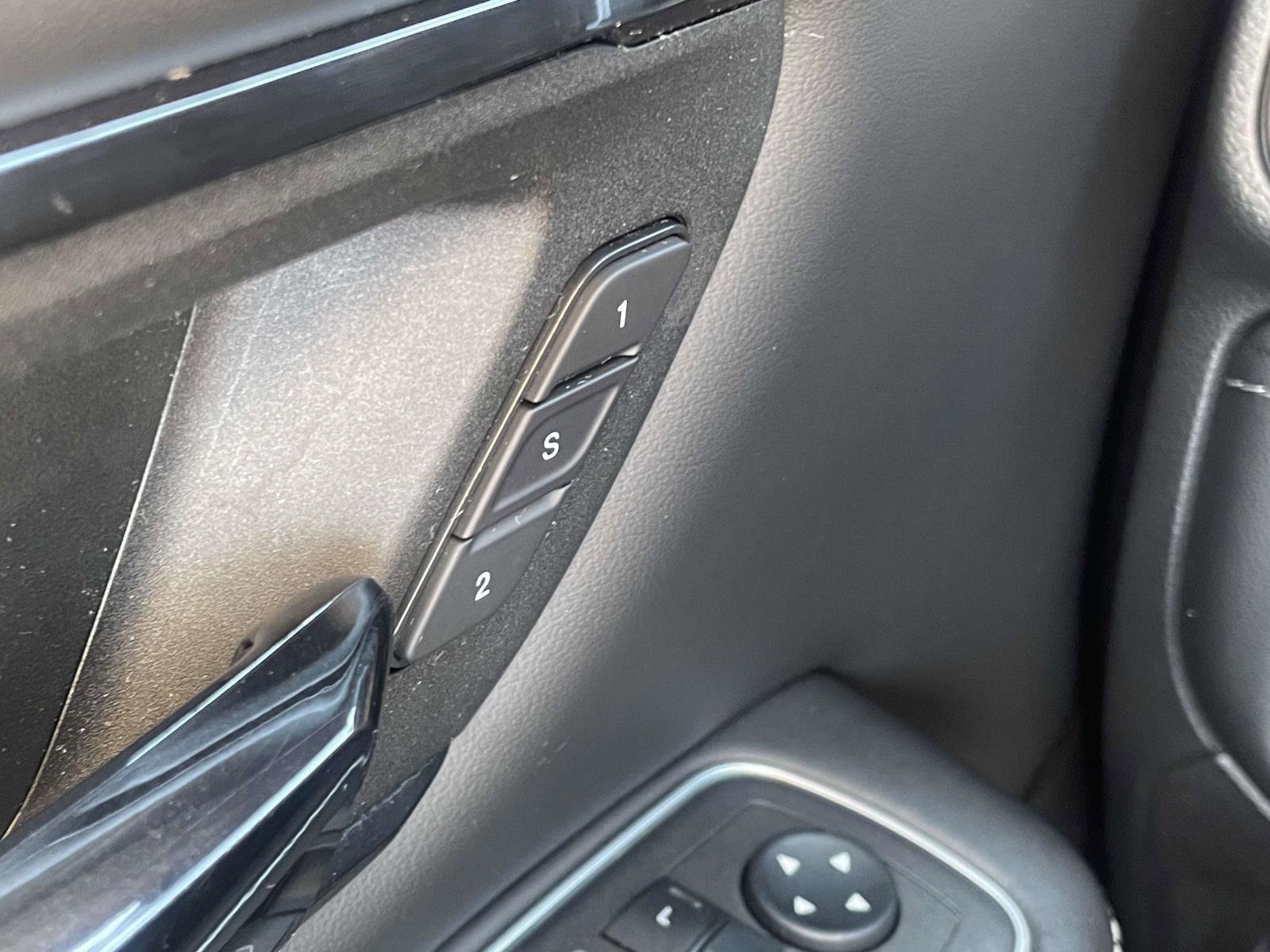 Used 2022 RAM 1500 Limited image 10