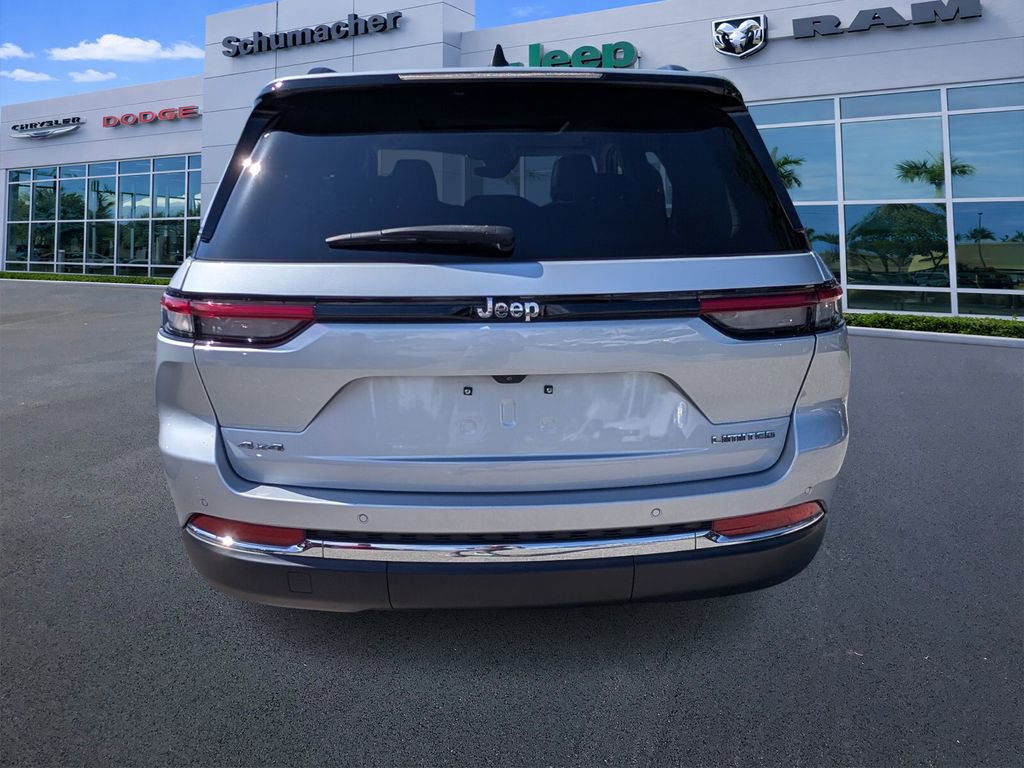 Certified 2024 Jeep Grand Cherokee Limited AWD/4WD image 6