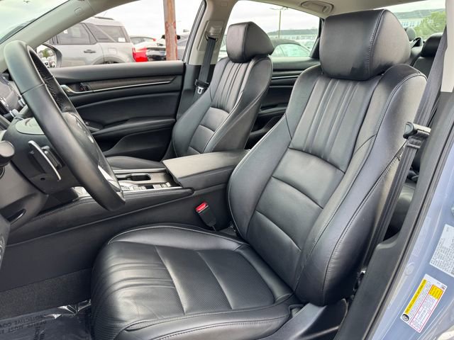 Used 2022 Honda Accord Touring image 14