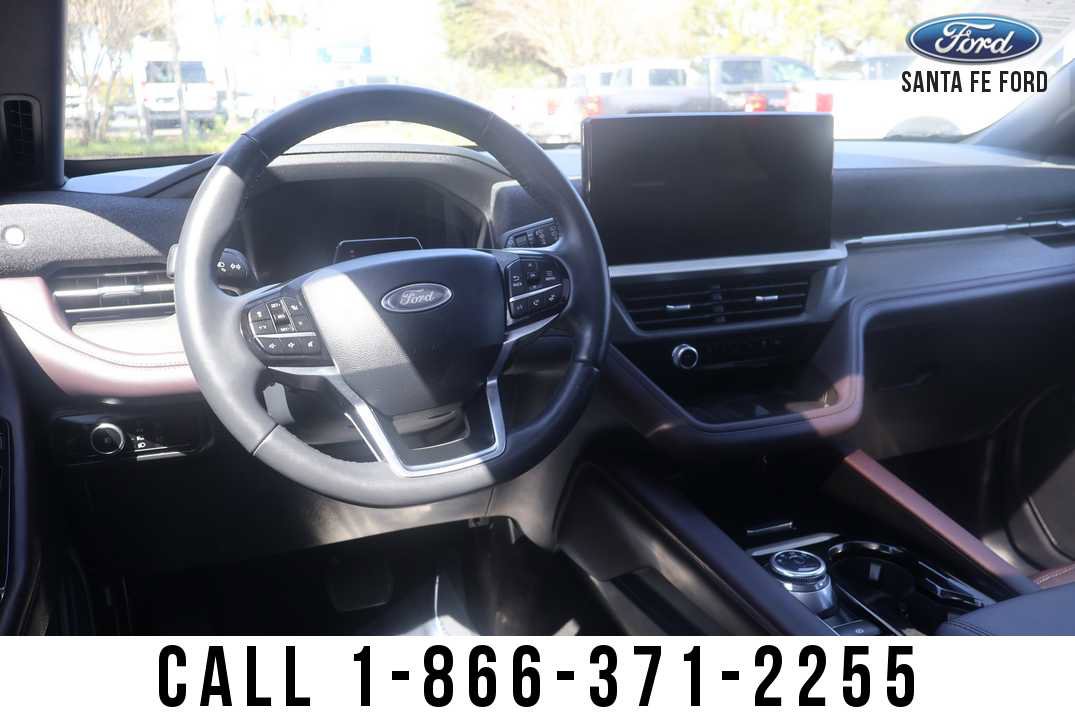 Used 2025 Ford Explorer Platinum image 17