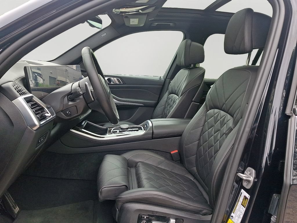 Used 2024 BMW X5 xDrive40i w/ M Sport Package AWD/4WD image 14