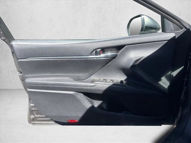 Used 2024 Toyota Camry SE FWD image 16