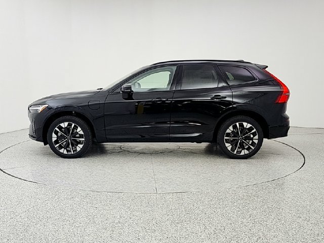 New 2026 Volvo XC60 T8 Plus w/ Climate Package AWD/4WD image 8