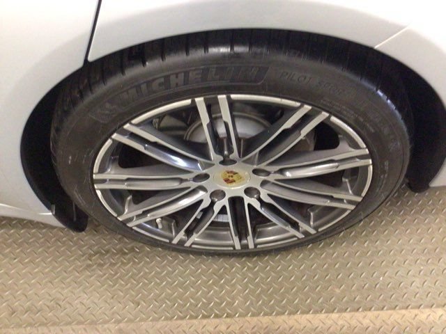 Used 2016 Porsche Panamera Edition RWD image 28