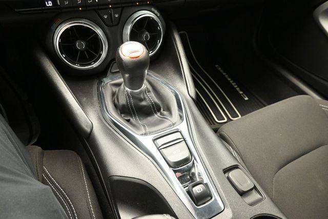 Used 2019 Chevrolet Camaro SS RWD image 36