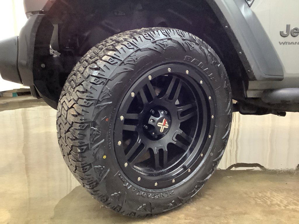 Used 2023 Jeep Wrangler Sport S image 29