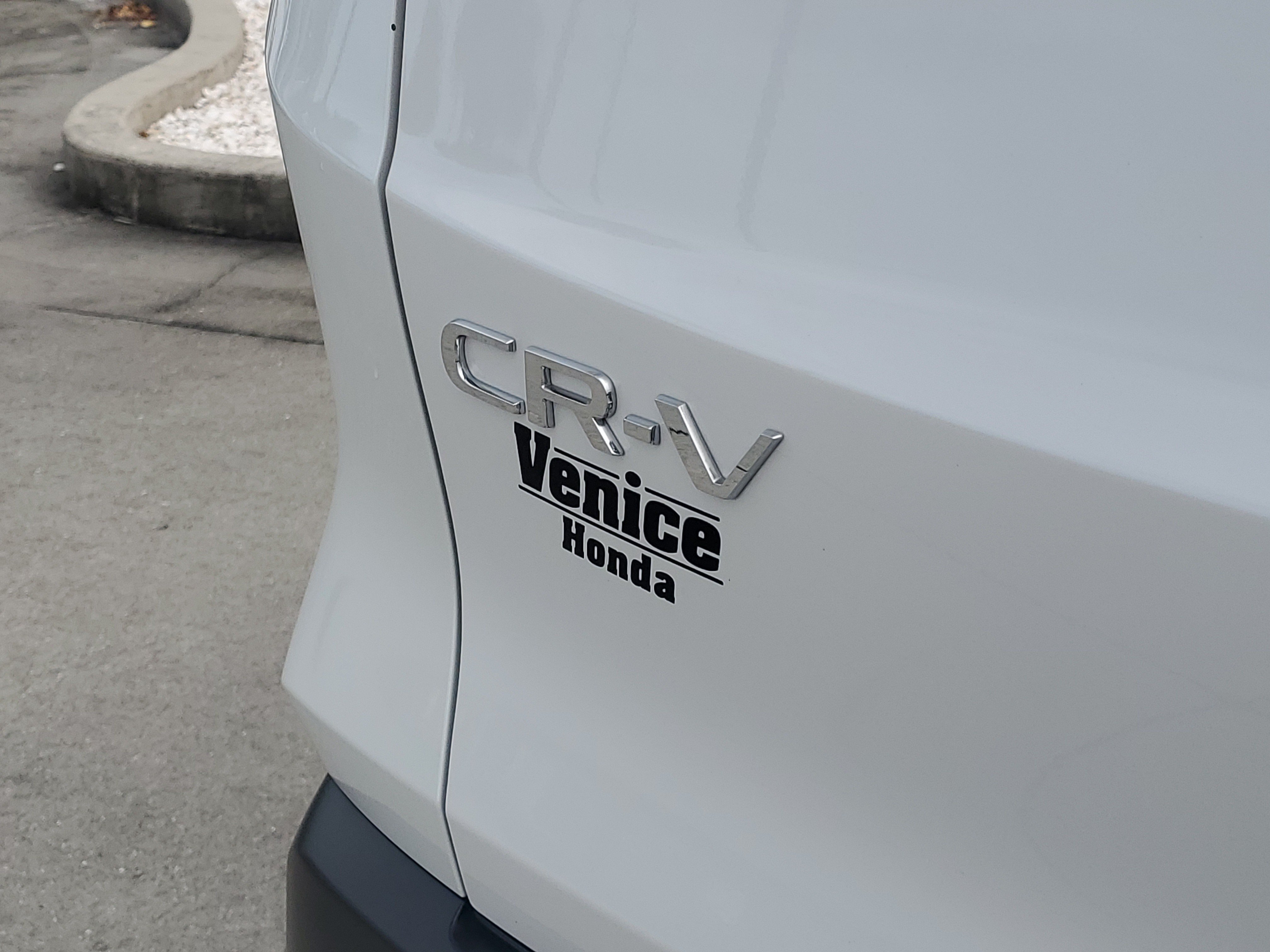 Used 2024 Honda CR-V LX image 11