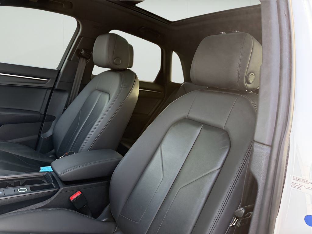 Used 2023 Audi Q3 2.0T Premium image 11