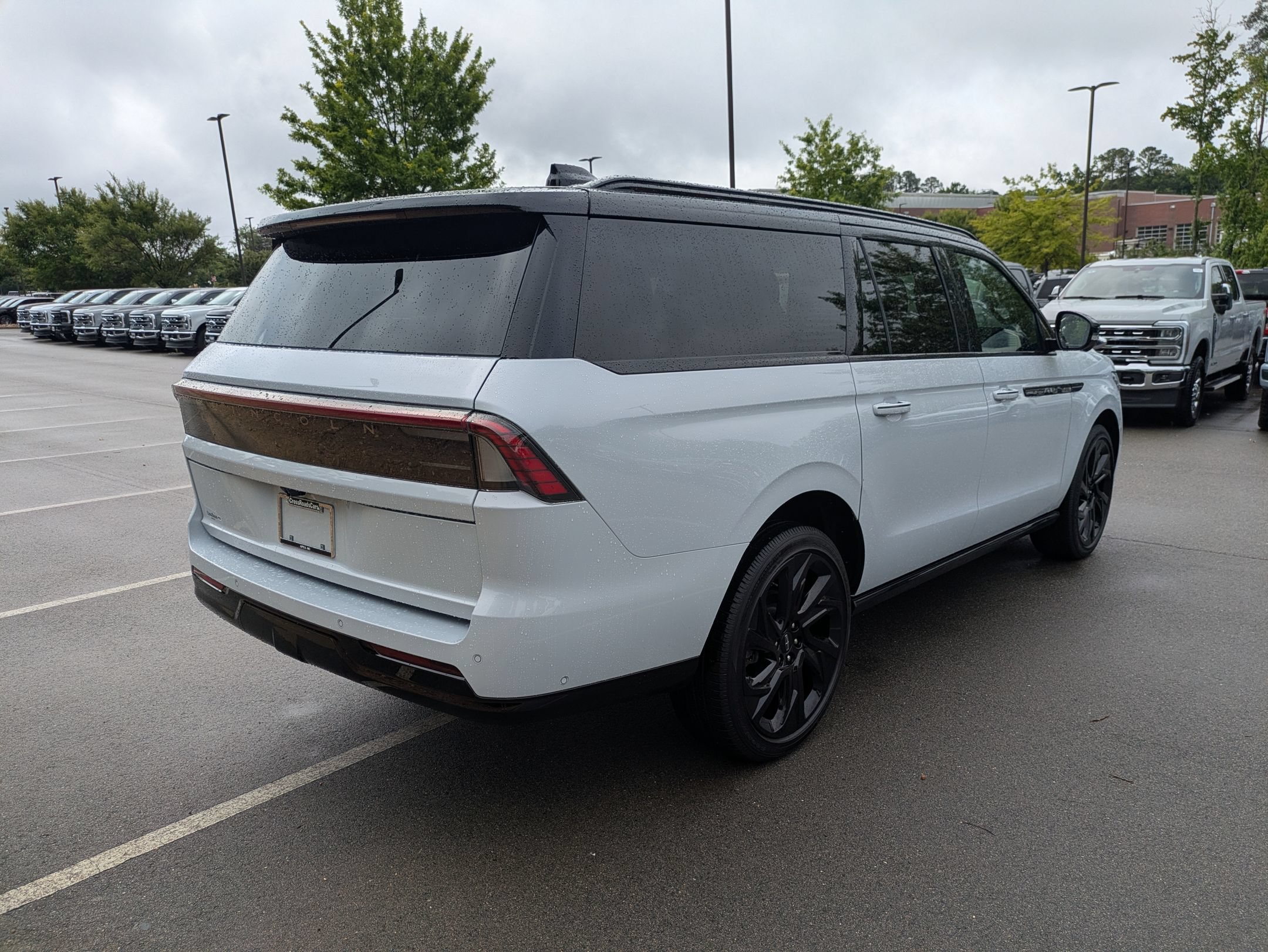 Used 2025 Lincoln Navigator L Black Label AWD/4WD image 4
