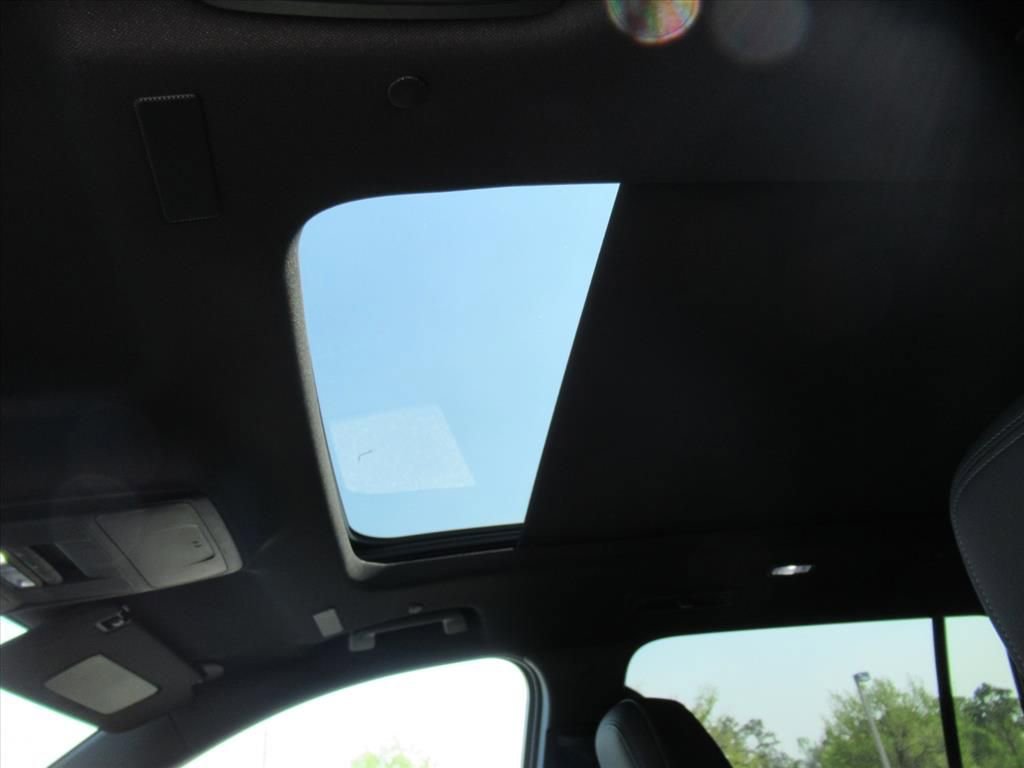 New 2026 Buick Enclave Sport Touring w/ Power Package image 20