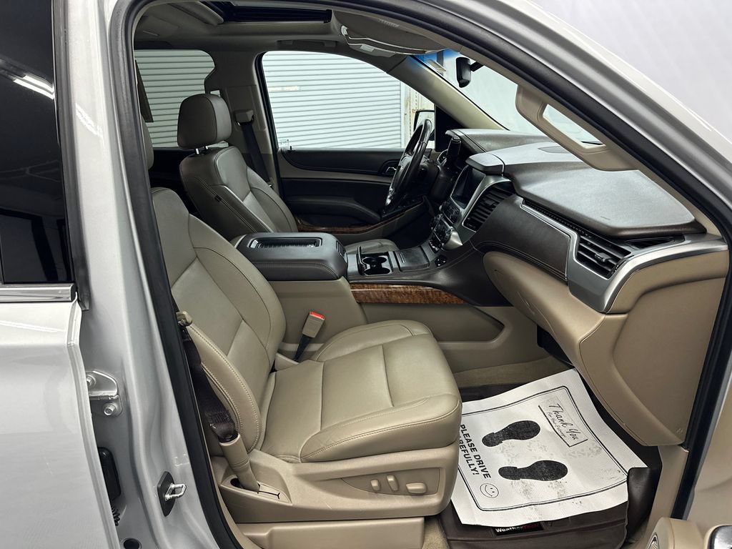 Used 2019 Chevrolet Suburban Premier RWD image 15