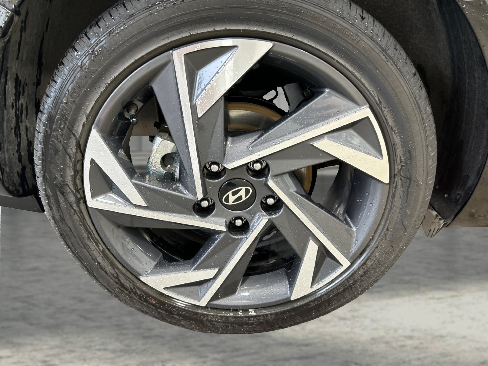 Used 2025 Hyundai Elantra SEL FWD image 22