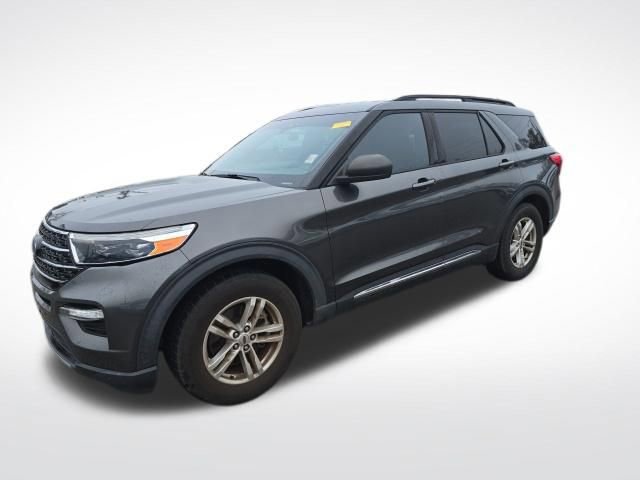 Used 2020 Ford Explorer XLT w/ Equipment Group 202A image 6