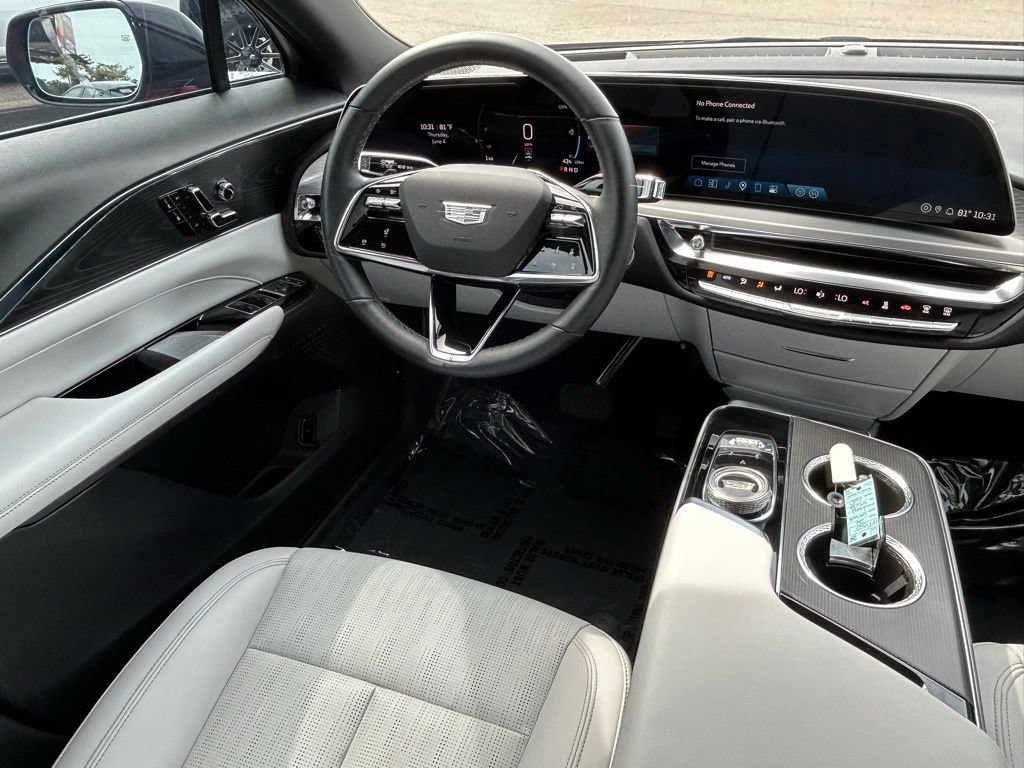 Used 2024 Cadillac Lyriq Sport RWD image 9