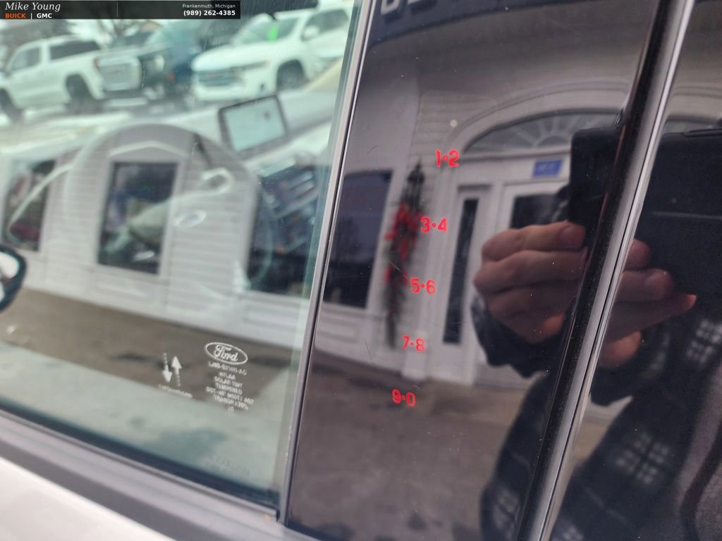 Used 2020 Ford Escape SE Sport image 17