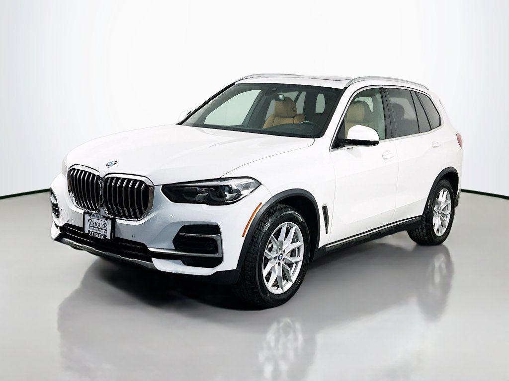 Used 2023 BMW X5 xDrive40i AWD/4WD image 3