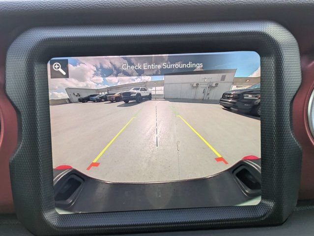 Used 2023 Jeep Gladiator Rubicon w/ Trailer Tow Package AWD/4WD image 21