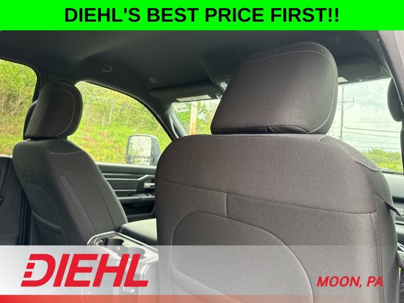 New 2026 RAM 3500 Big Horn AWD/4WD image 15