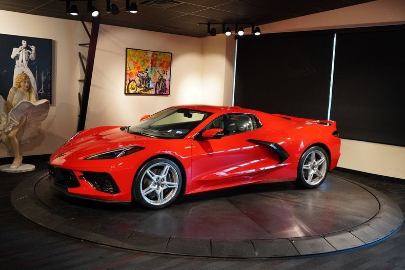 Used 2023 Chevrolet Corvette Stingray Premium Conv w/ Z51 Performance Package RWD image 2