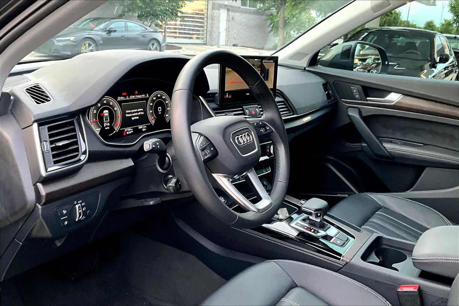 Used 2023 Audi Q5 2.0T Premium Plus w/ Premium Plus Package AWD/4WD image 18