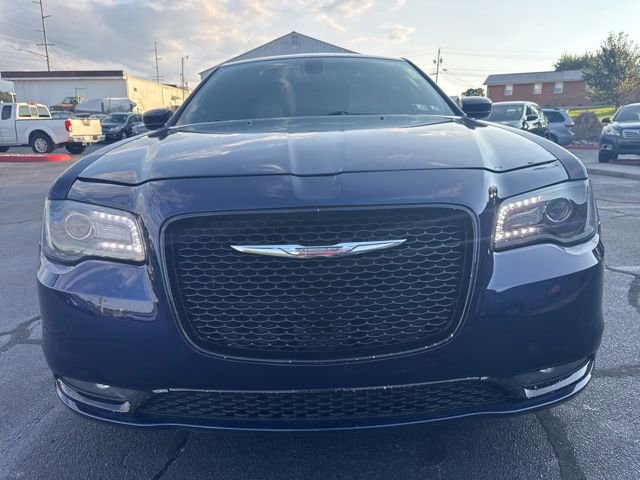 Used 2017 Chrysler 300 S image 3