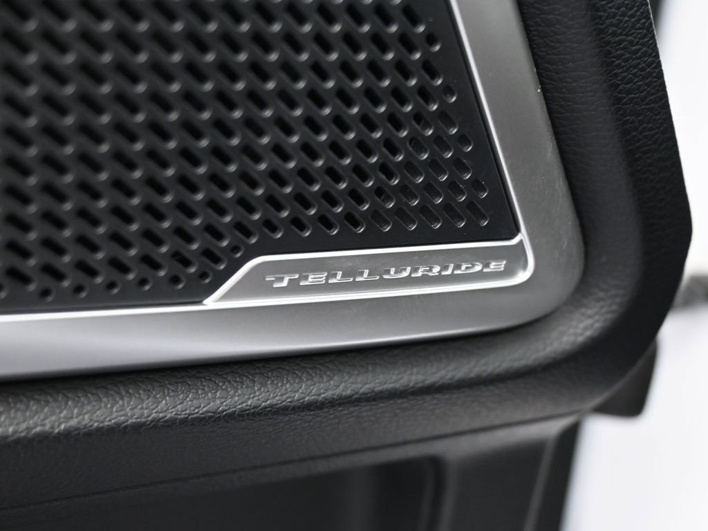 Used 2023 Kia Telluride EX image 31