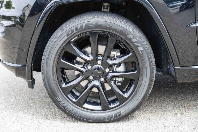 Used 2020 Jeep Grand Cherokee Altitude AWD/4WD image 11