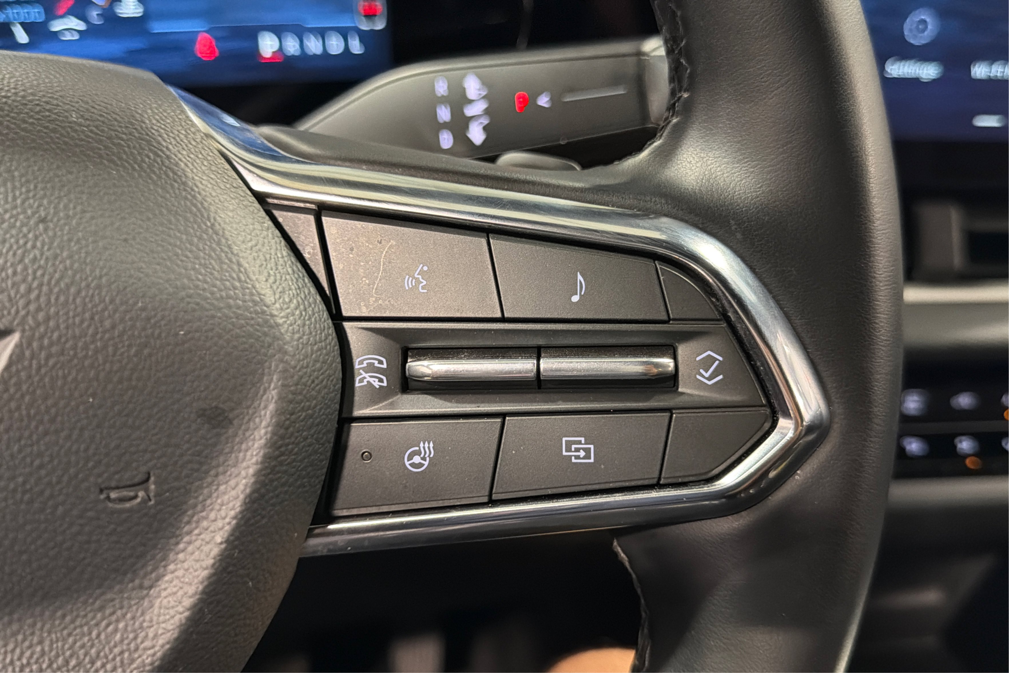 Used 2026 Chevrolet Equinox LT FWD image 23