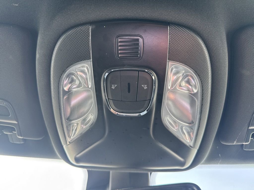 Used 2023 Jeep Compass Limited image 43