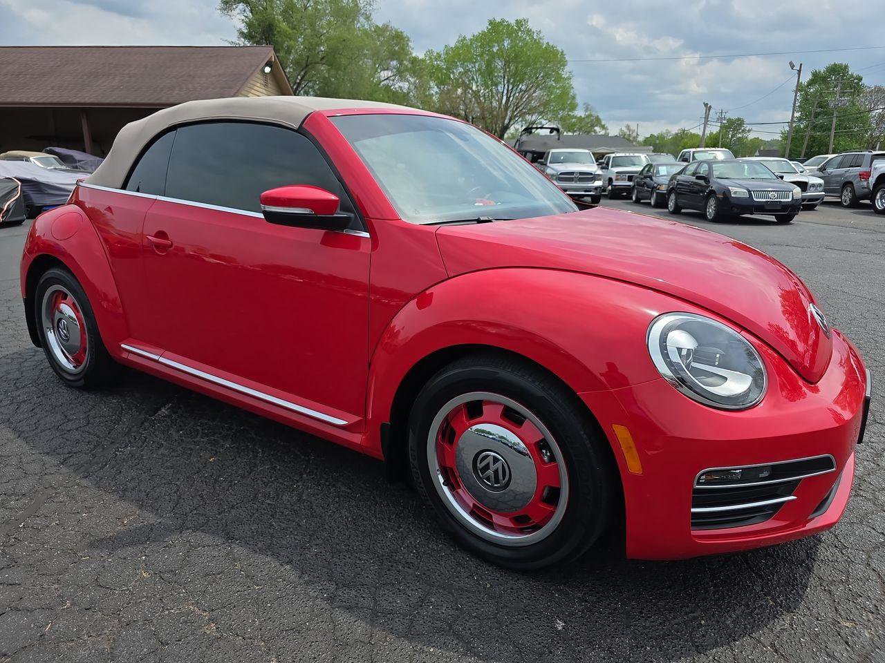 Used 2018 Volkswagen Beetle 2.0T Coast image 18
