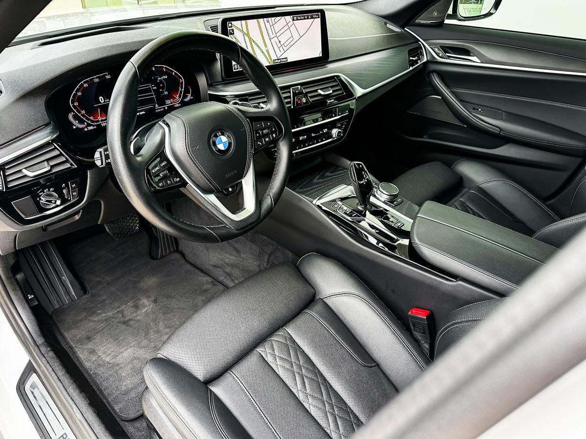 Certified 2022 BMW 530i 530i w/ Premium Package image 14
