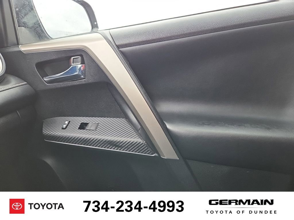 Used 2015 Toyota RAV4 Limited image 31