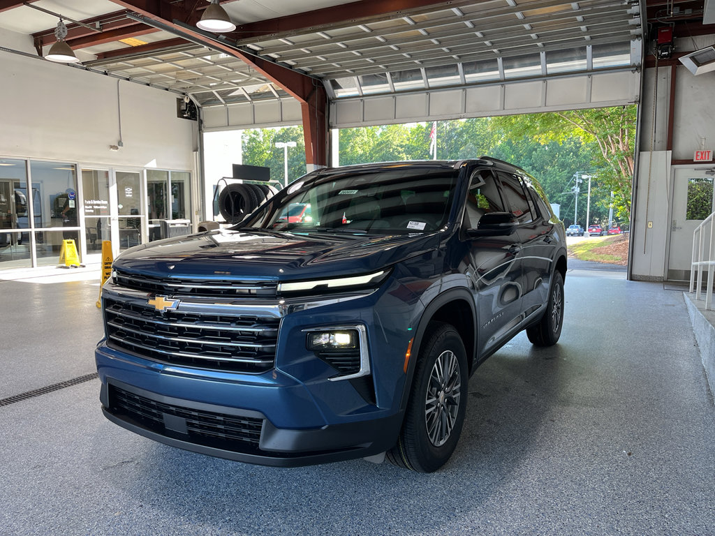 New 2026 Chevrolet Traverse LT FWD image 4