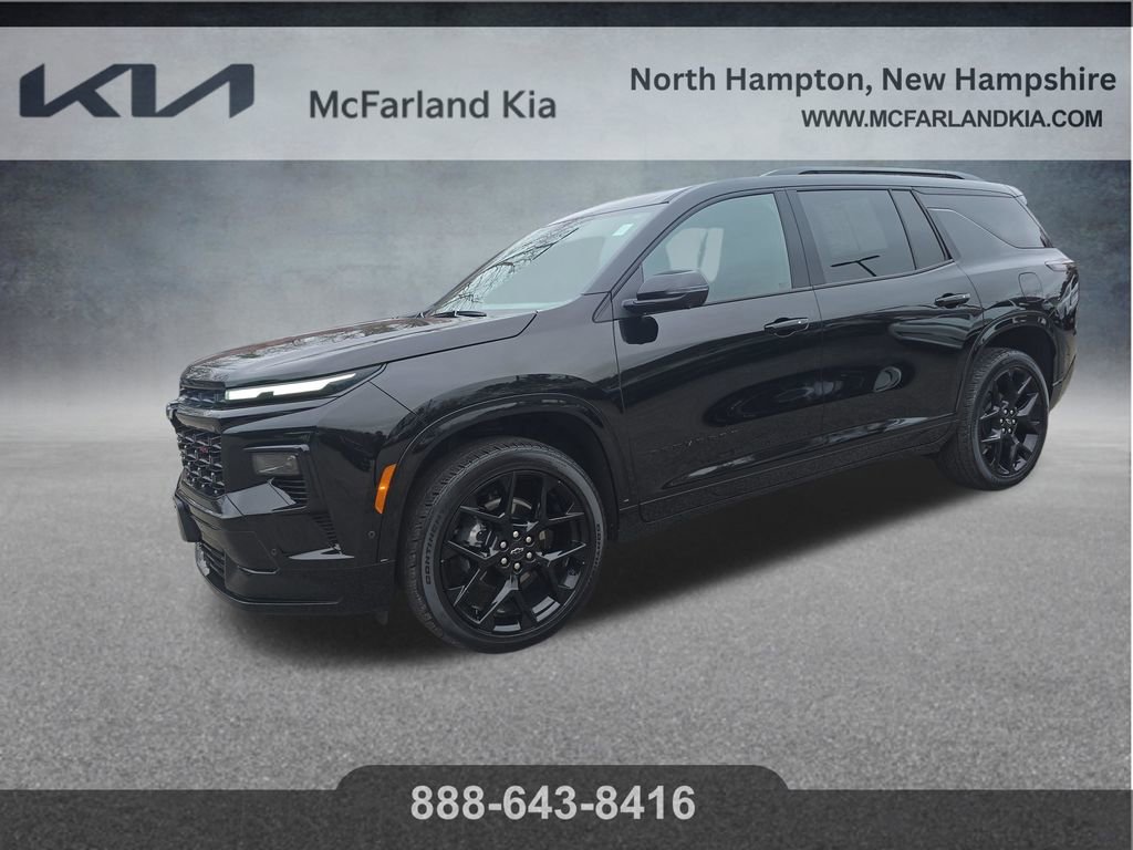 Used 2025 Chevrolet Traverse RS image 1