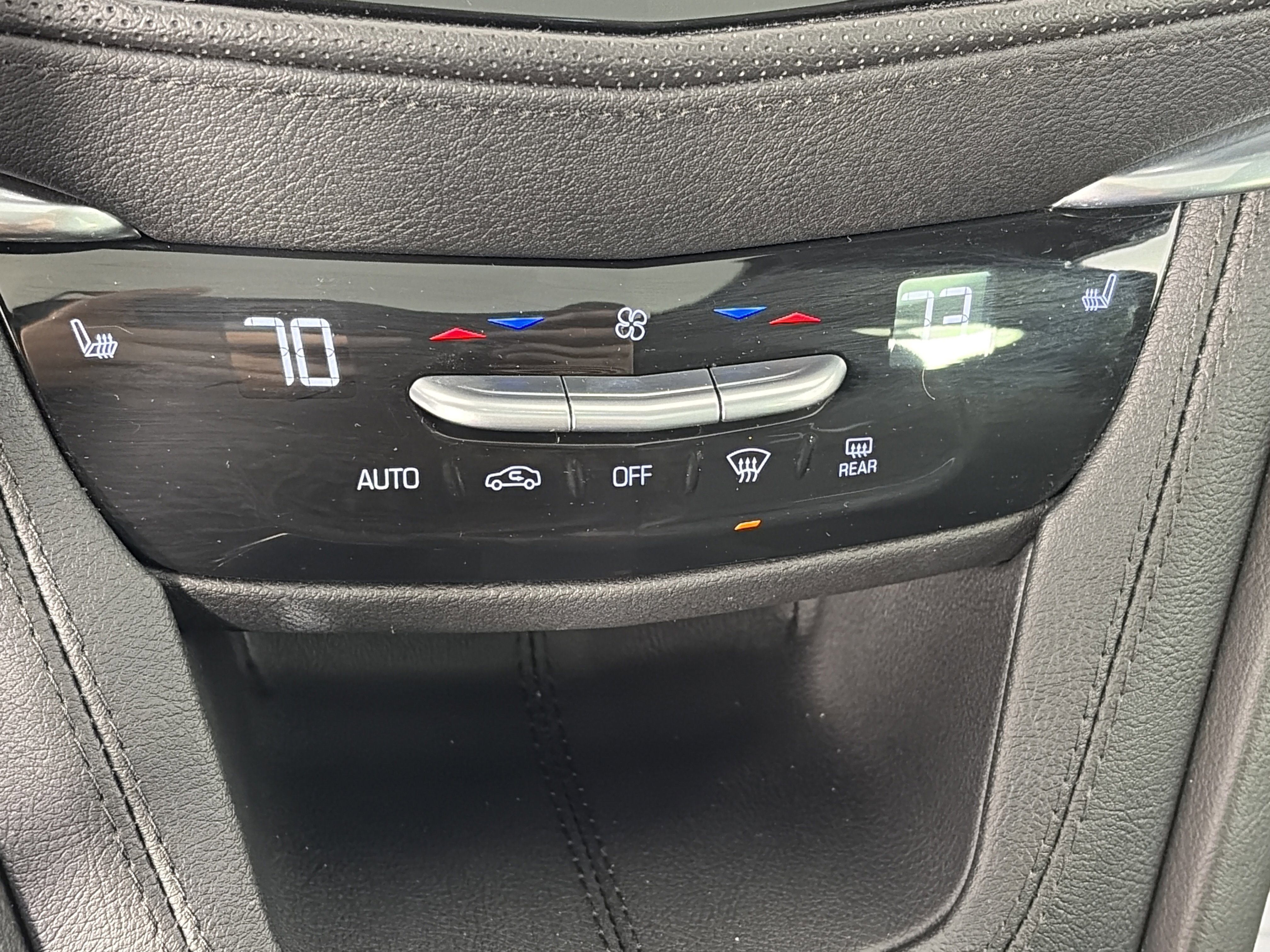 Used 2023 Cadillac XT5 Premium Luxury image 25