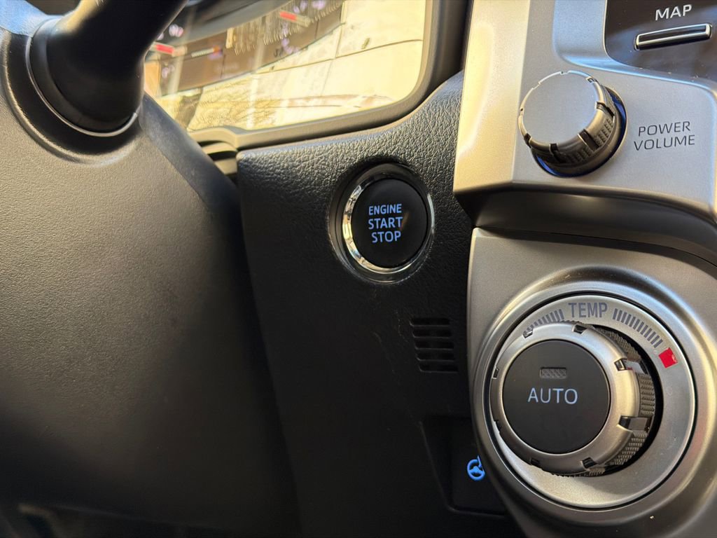 Used 2023 Toyota 4Runner Limited image 30