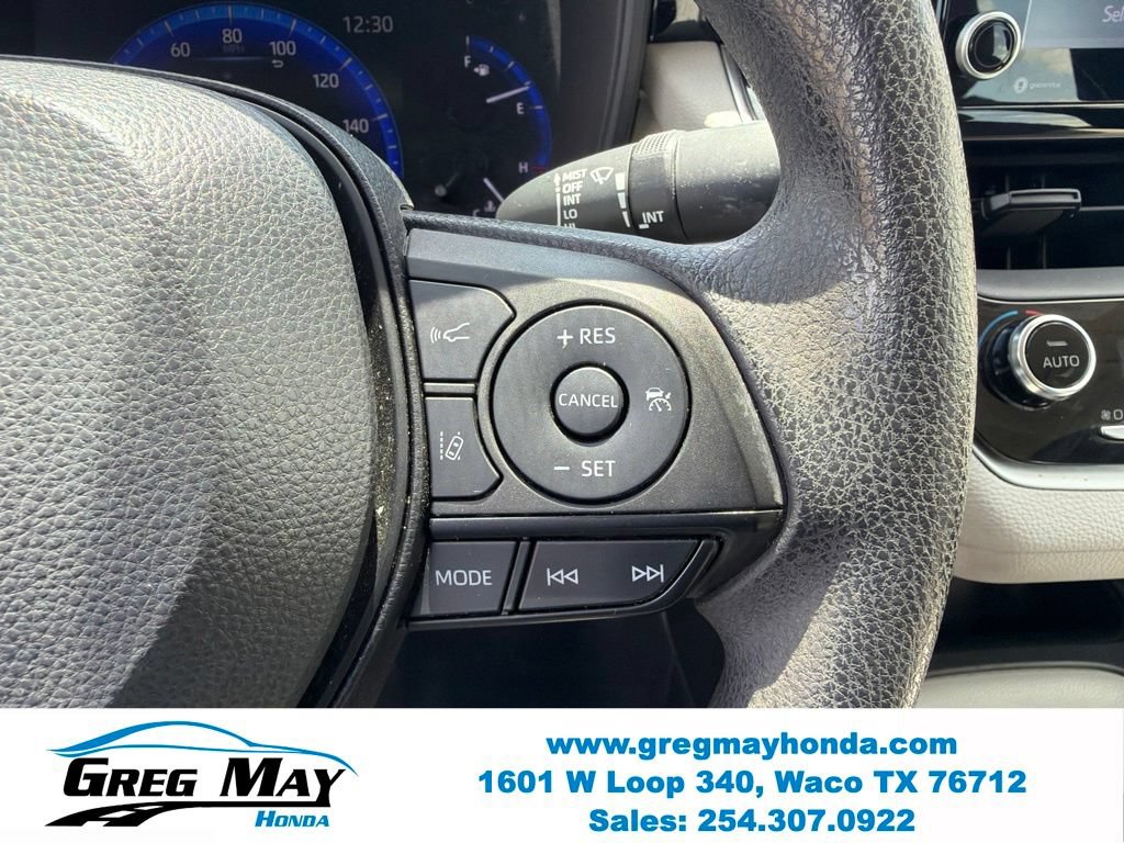 Used 2022 Toyota Corolla LE FWD image 17