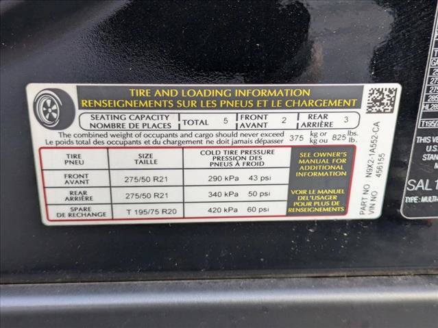 Used 2025 Land Rover Range Rover Sport SE AWD/4WD image 14