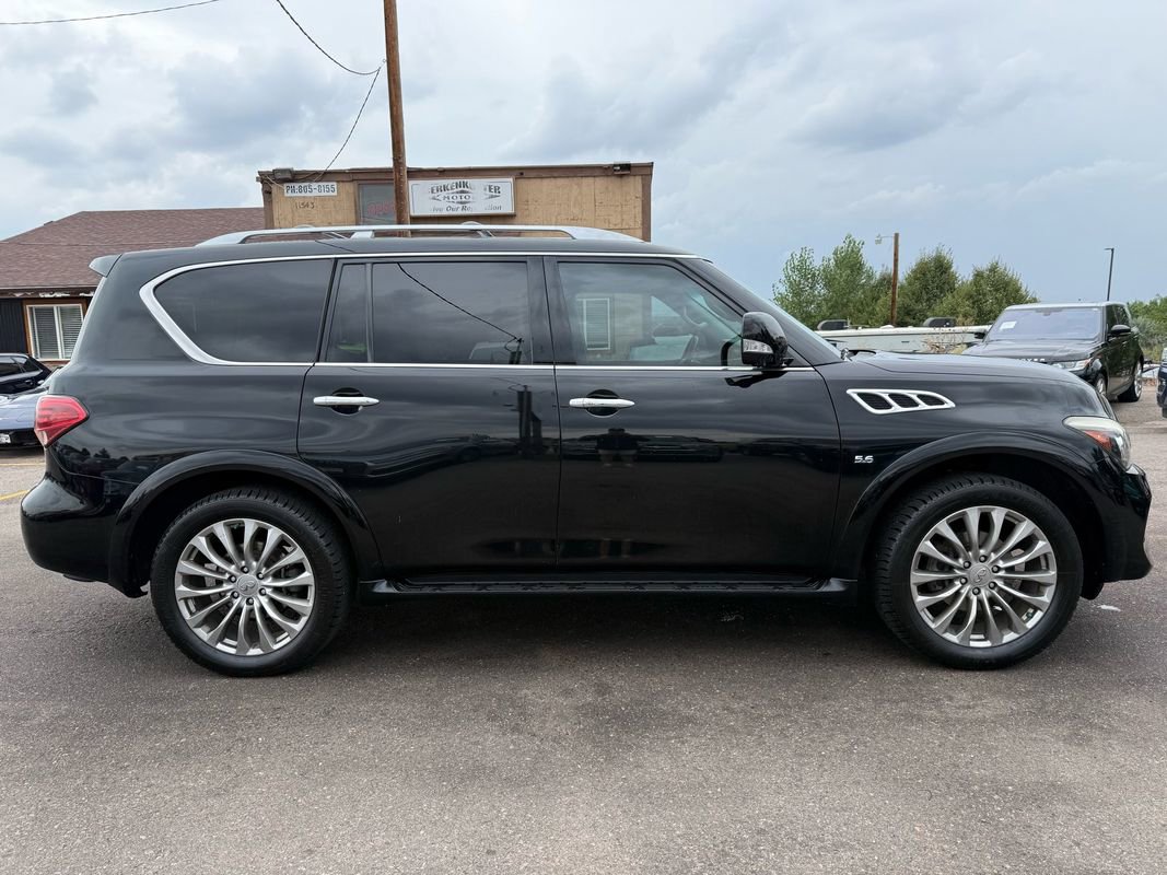 Used 2016 INFINITI QX80 Luxe w/ 22" Wheel Package image 2