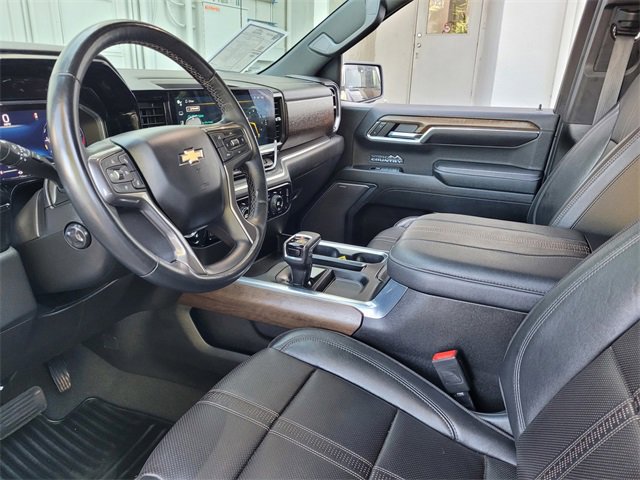 Used 2023 Chevrolet Silverado 1500 High Country w/ High Country Premium Package image 12