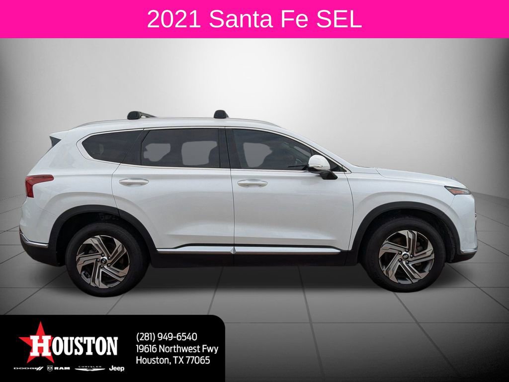 Used 2021 Hyundai Santa Fe SEL w/ Convenience Package image 2